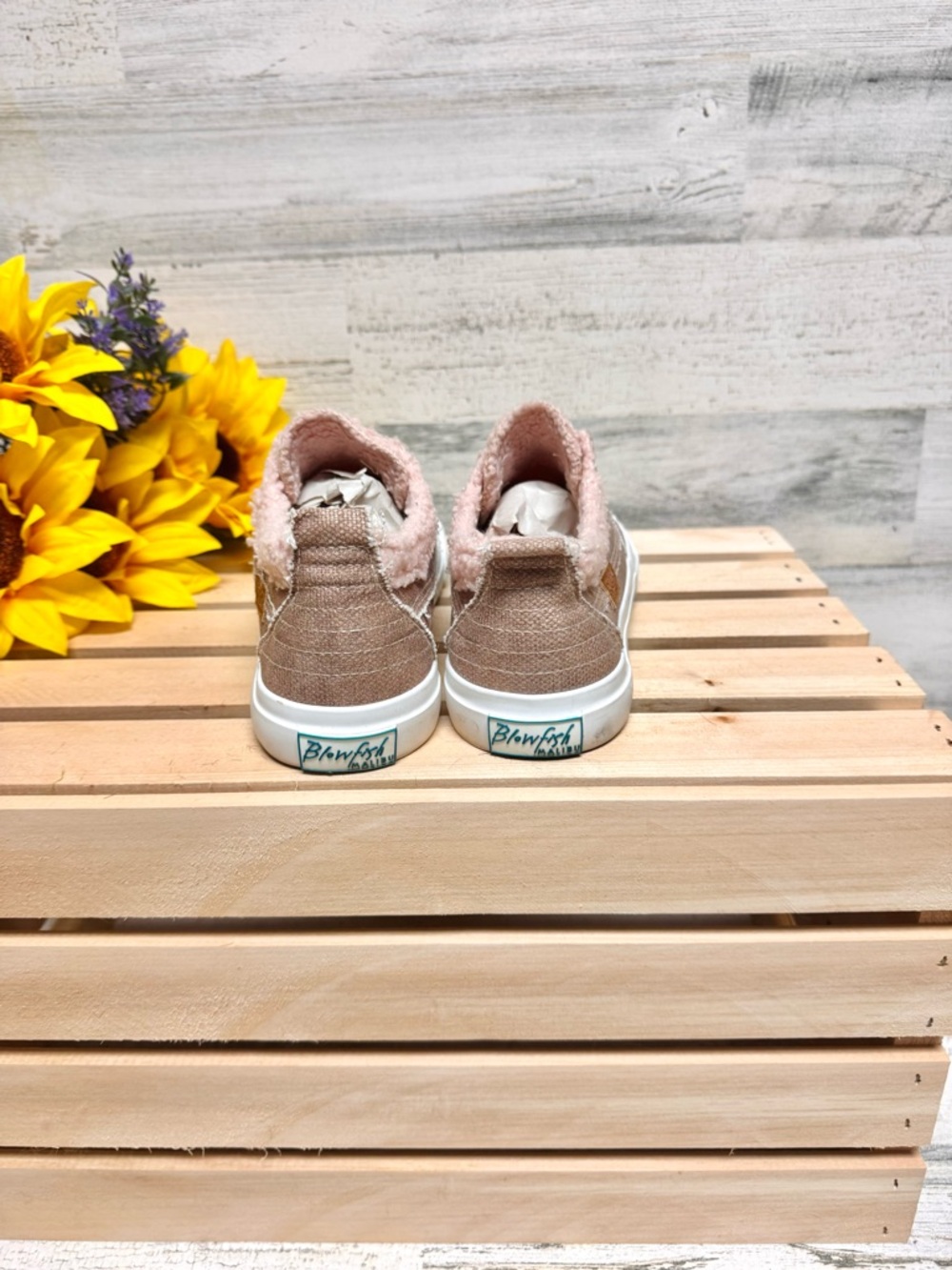 Blowfish Malibu Playdoe SHR Rose Gold Paintbrush Metallic Sherpa Lined Sneakers - Picture 6 of 8